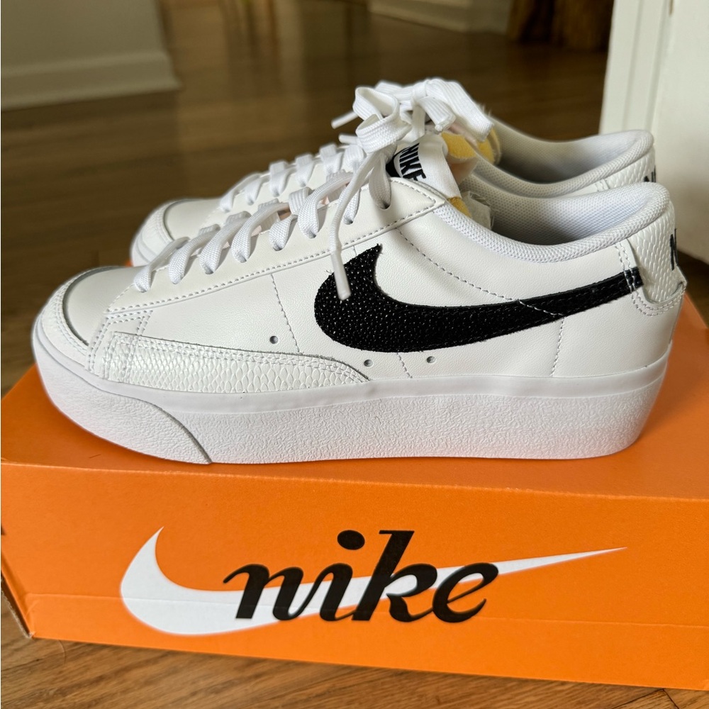 NWT Nike Blazer Low Platform